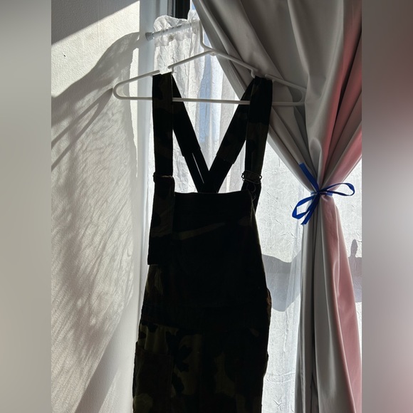 Corduroy overalls - Picture 2 of 3